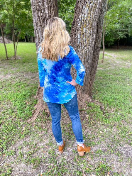 Daisy Blue Tie-dye Top - Ribbons and Spice Boutique