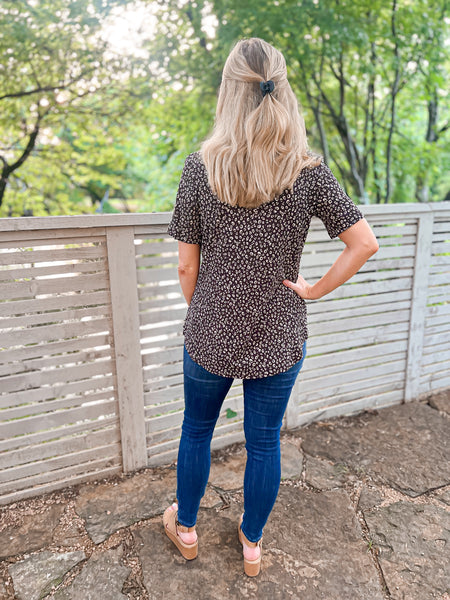 Eloise Black & White Speckled Short Sleeve Top - Ribbons and Spice Boutique