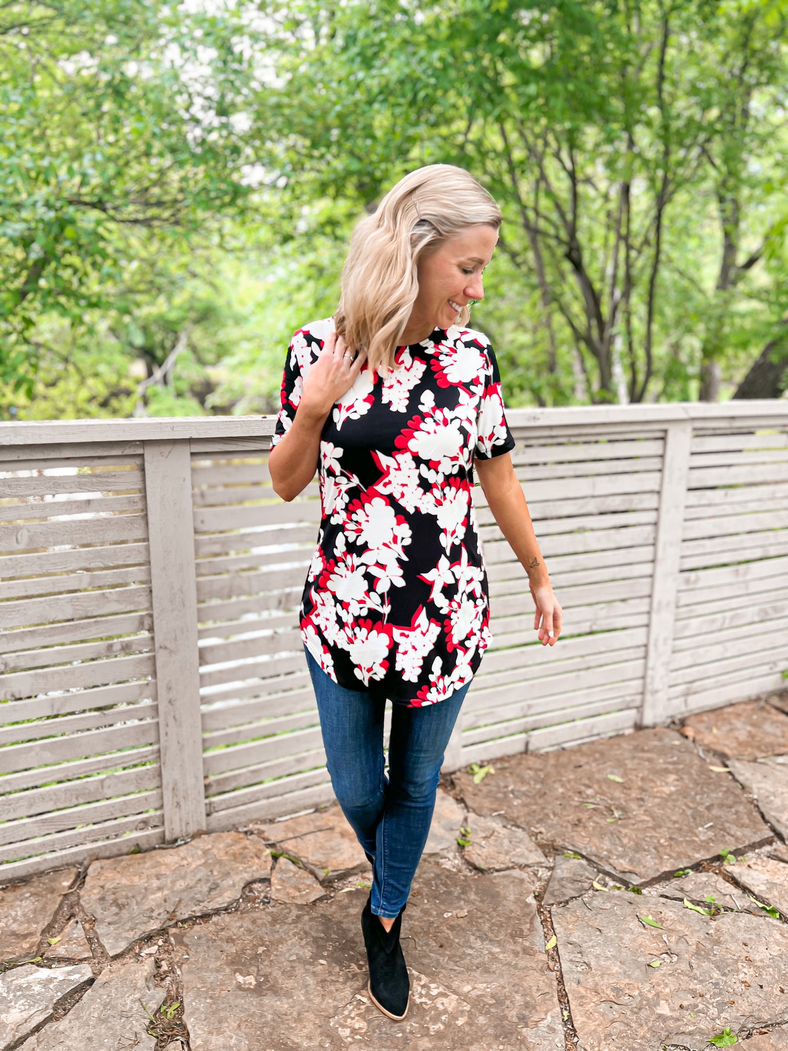 Roxie Red and Black Floral Short Sleeve Top - Ribbons and Spice Boutique